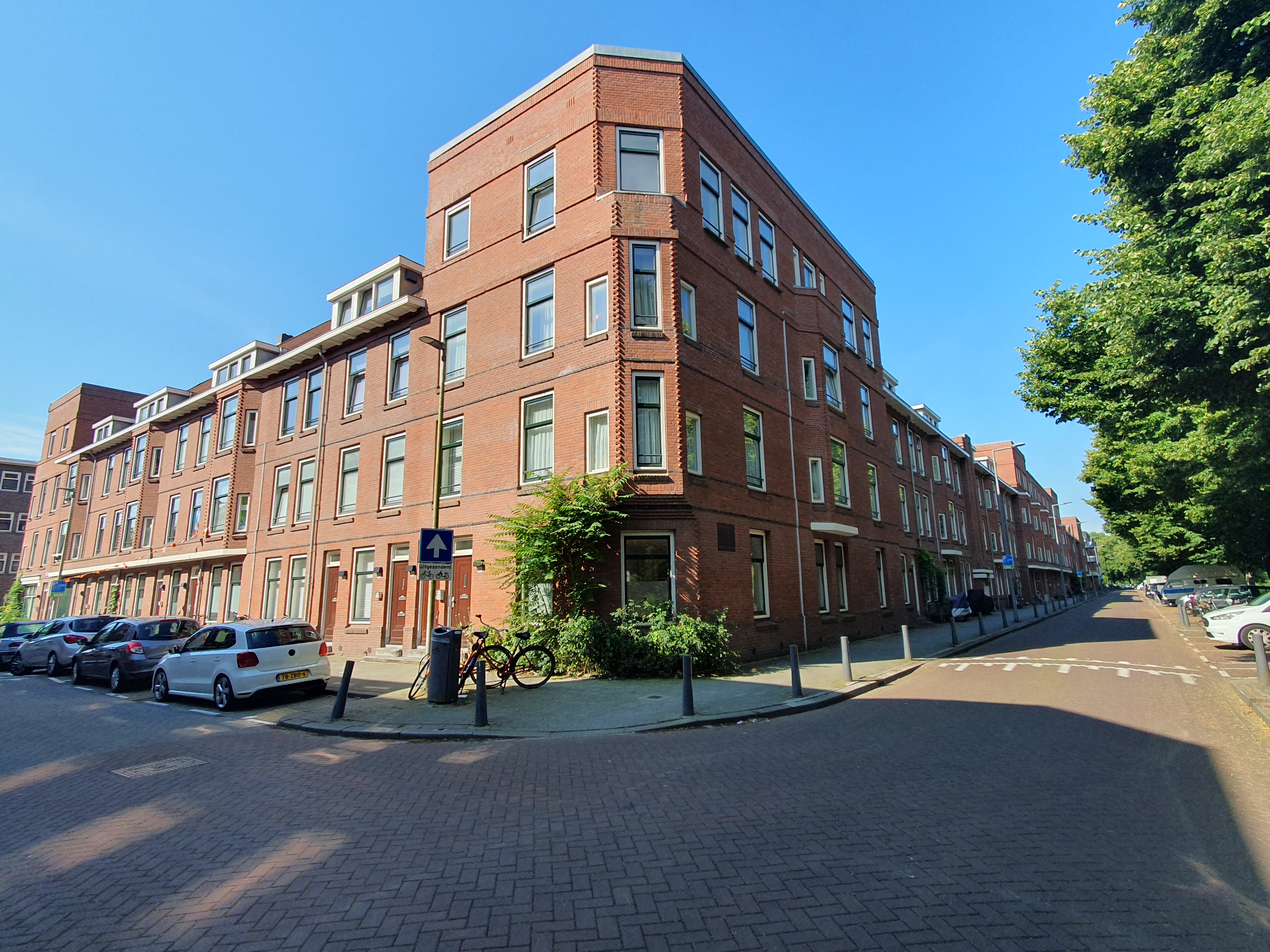 free-sector-houses for rent on Middenhoefstraat 1A