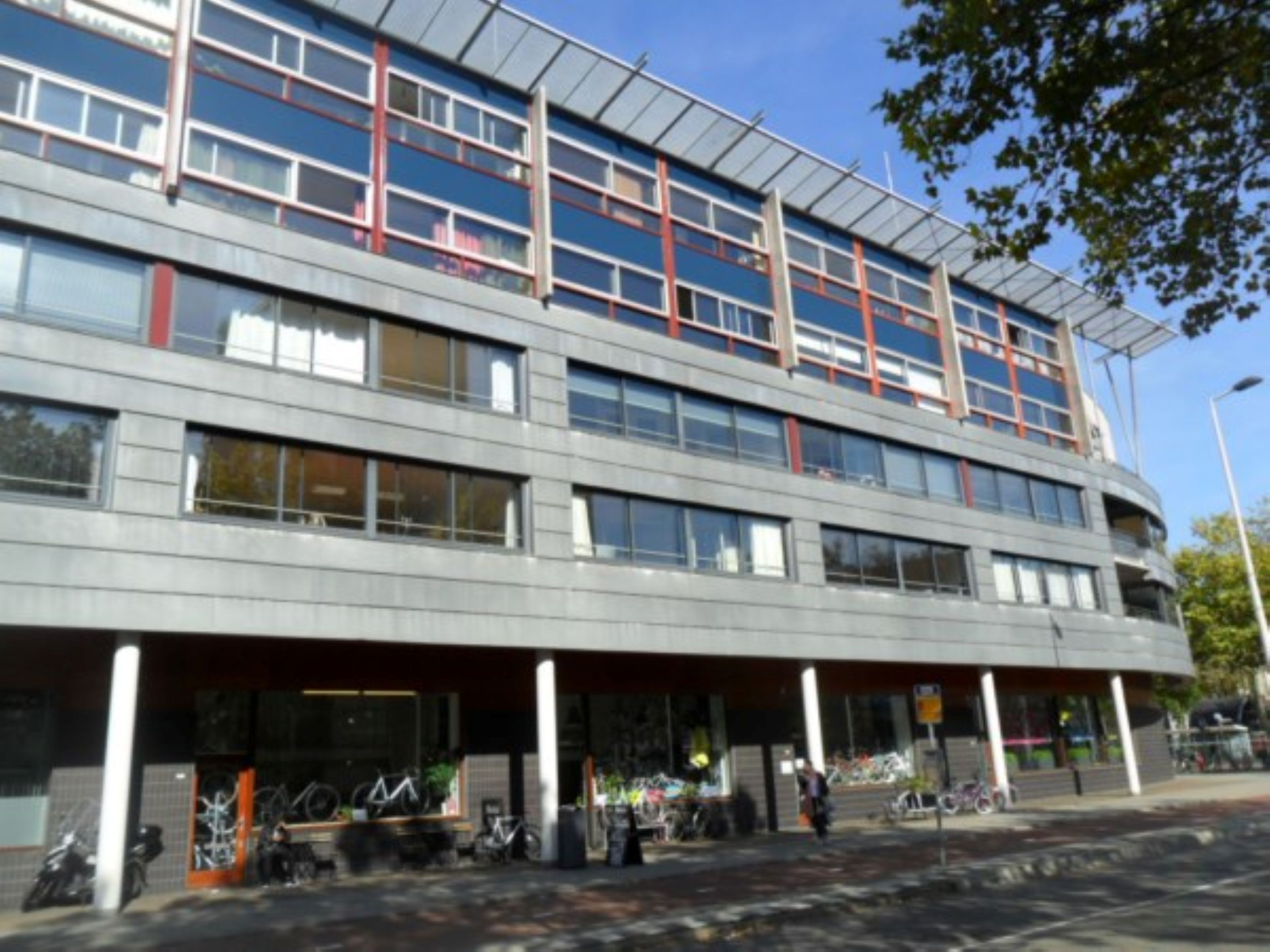 free-sector-houses for rent on Rochussenstraat 9H