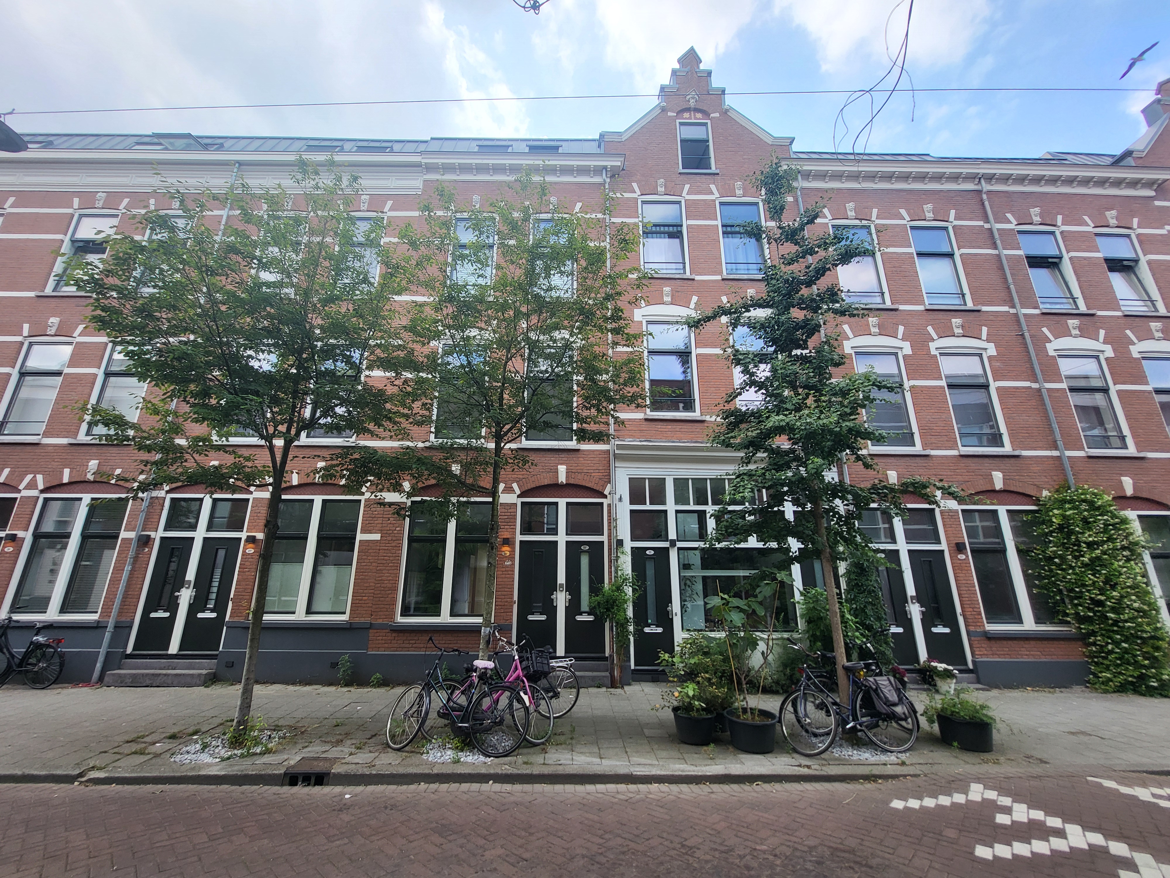 View photo 1/20 of apartment in Rotterdam