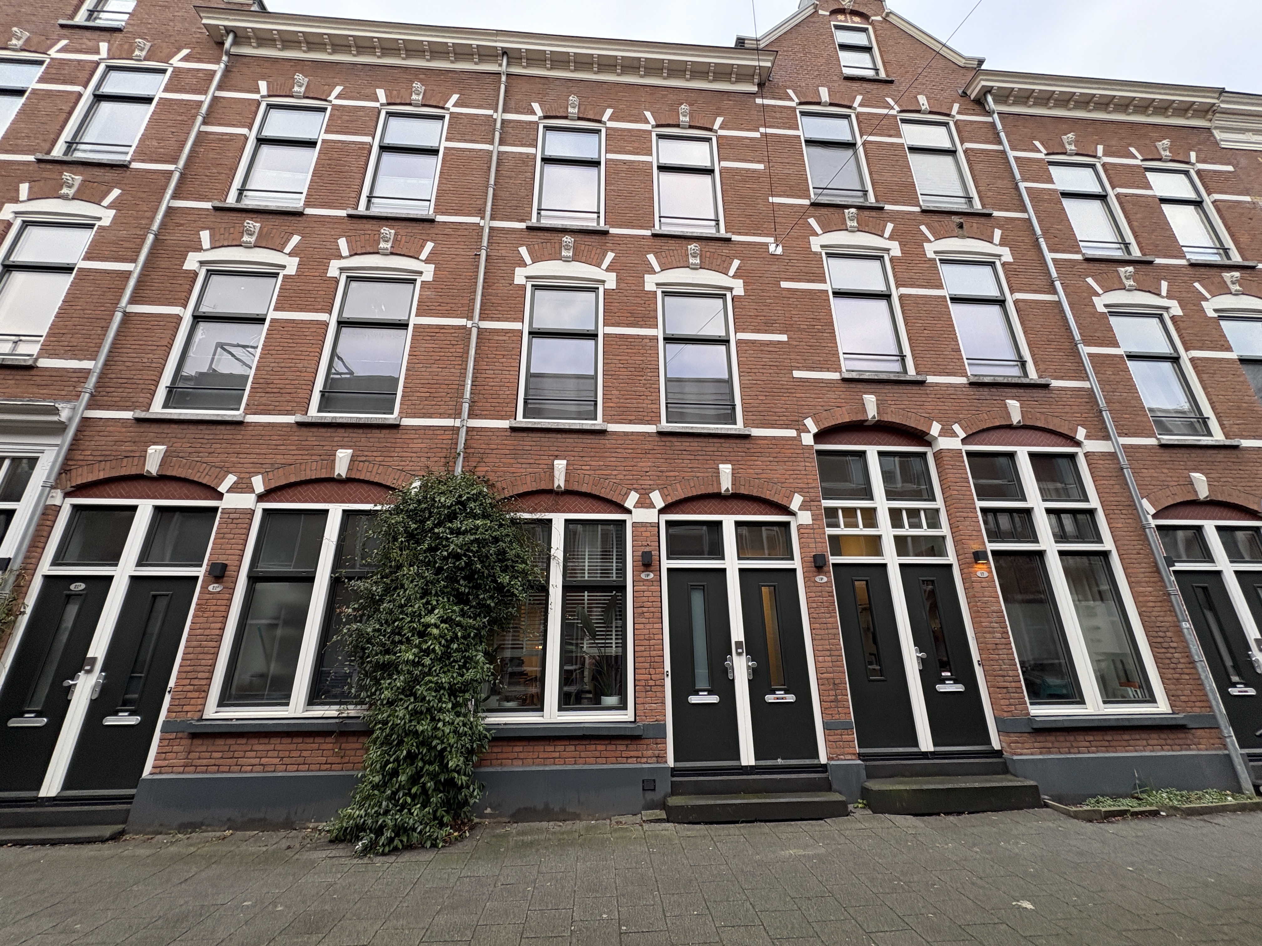 huurwoningen te huur op Bajonetstraat 19A