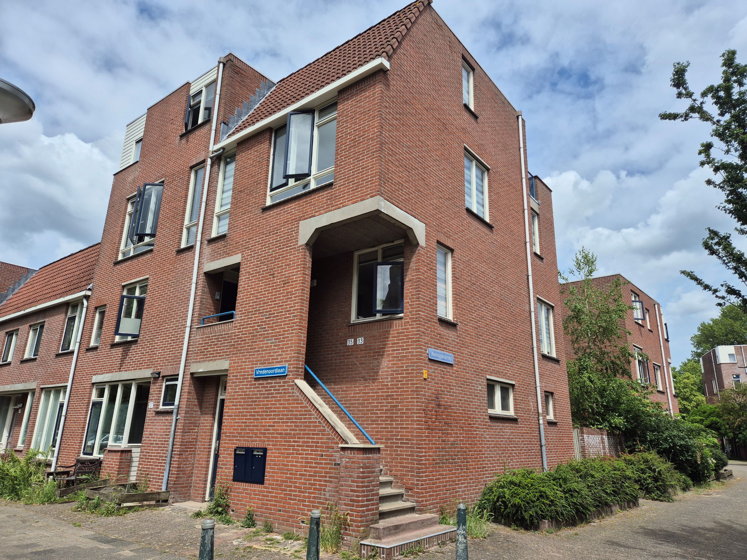 homes for rent on Vredenoordlaan 33